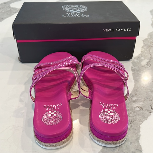 Vince Camuto Fuchsia Espadrille Sandals - Size 8W - Picture 4 of 8